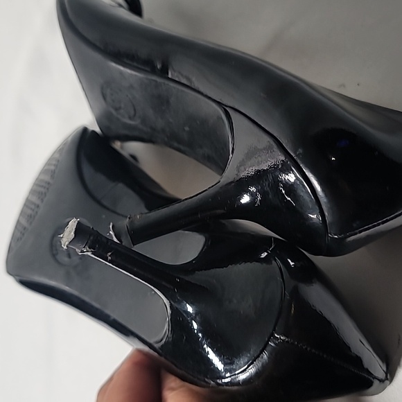 💚💚 Michael Kors Black Patent Leather Stiletto Pumps With Bow Detail Size 5M - Picture 6 of 7
